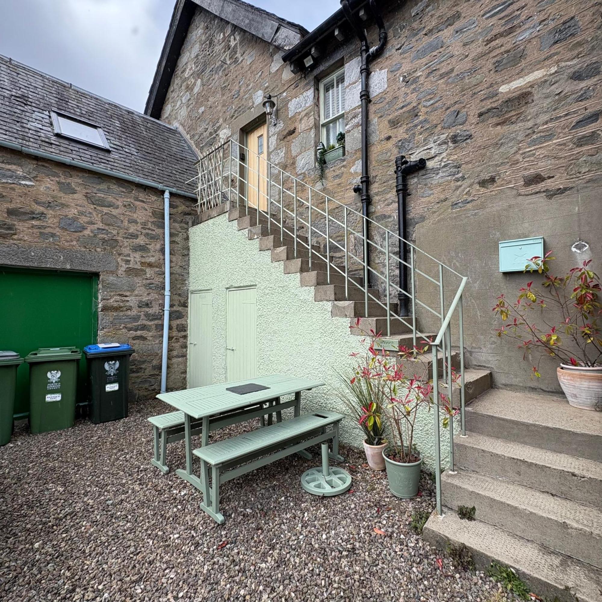 Apartament The Rannoch Nest, Kinloch Rannoch Zewnętrze zdjęcie